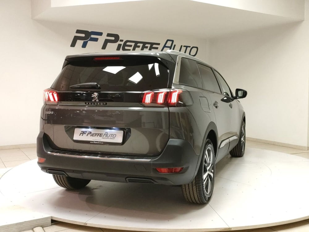 Peugeot 5008 usata a Teramo (4)