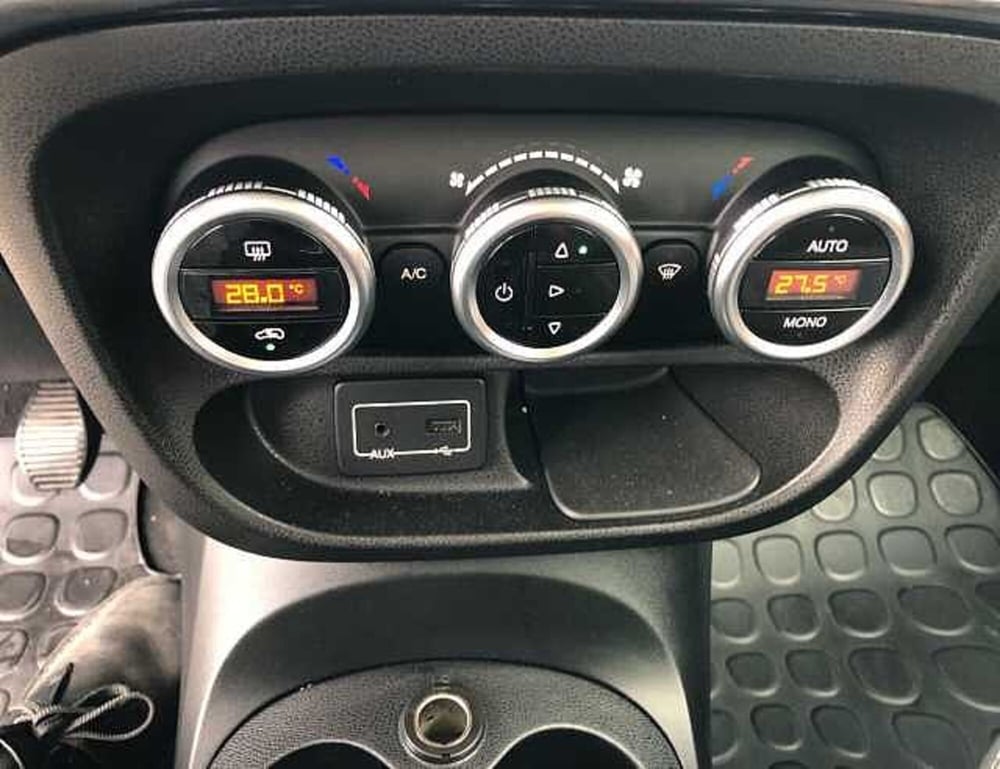 Fiat 500L Living usata a Lucca (12)