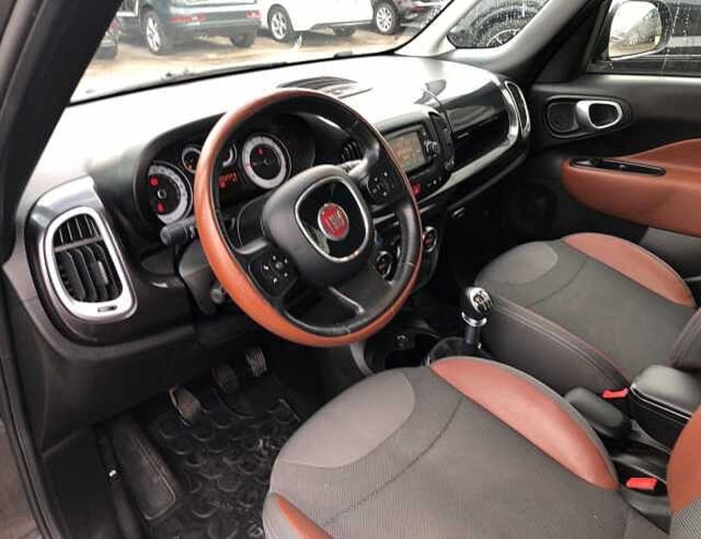 Fiat 500L Living usata a Lucca (9)