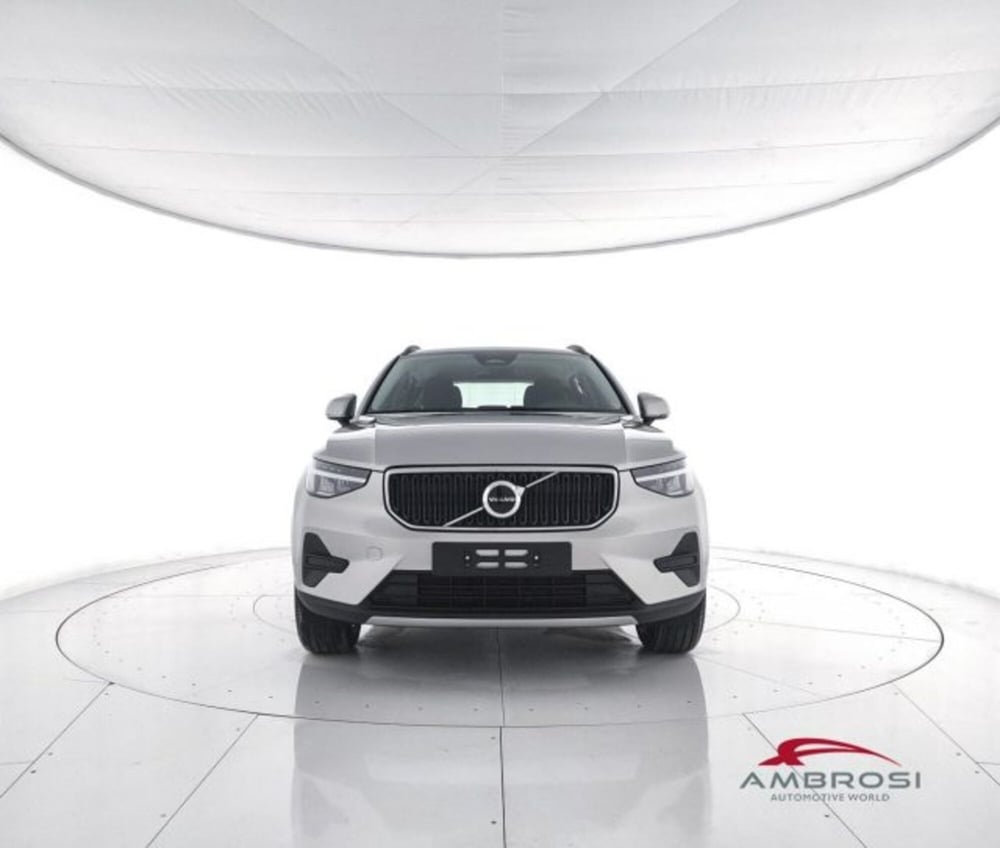 Volvo XC40 nuova a Perugia (5)