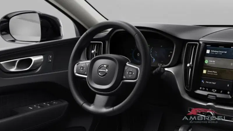 Volvo XC60 nuova a Perugia (7)