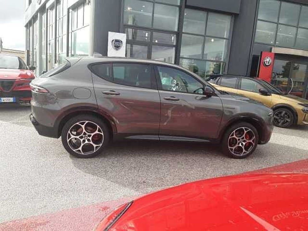 Alfa Romeo Tonale usata a Ancona (7)