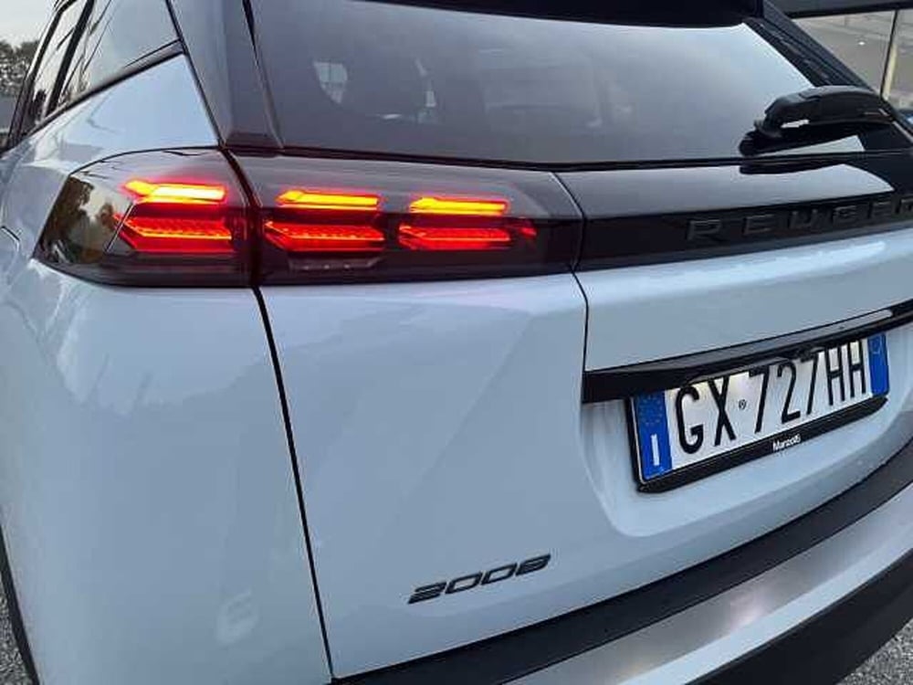 Peugeot 2008 nuova a Treviso (17)