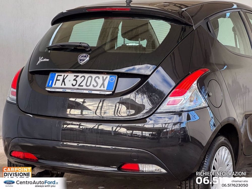 Lancia Ypsilon usata a Roma (17)