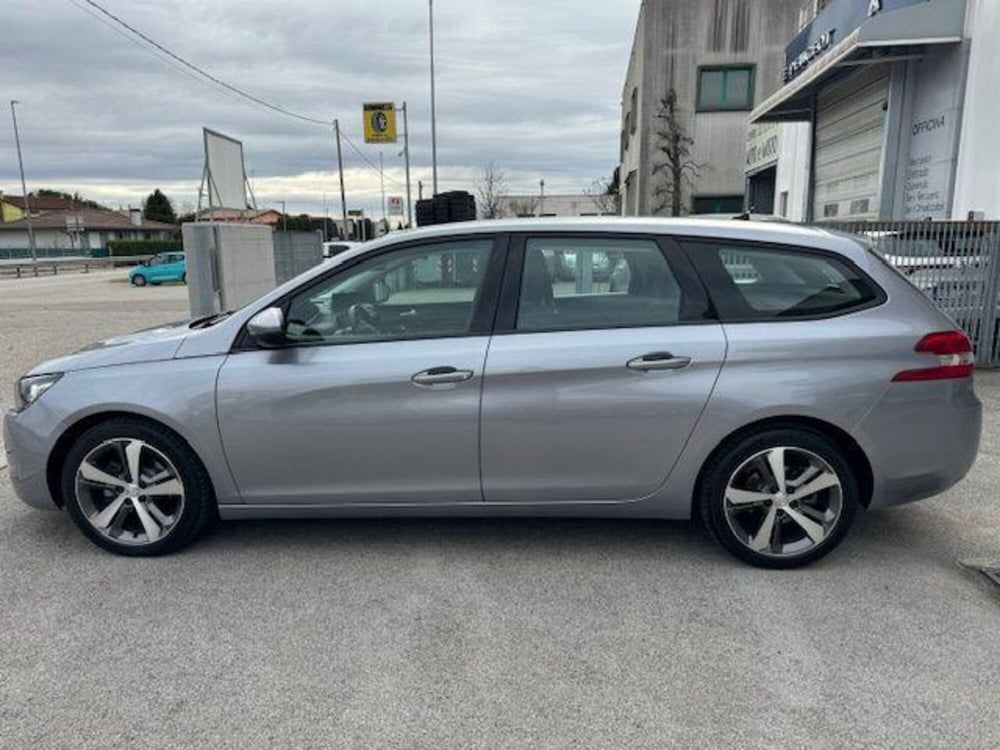 Peugeot 308 SW usata a Padova (4)