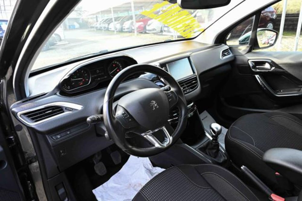 Peugeot 208 usata a Torino (11)