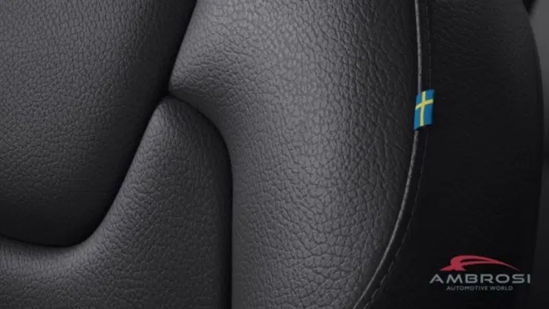 Volvo XC60 nuova a Perugia (11)