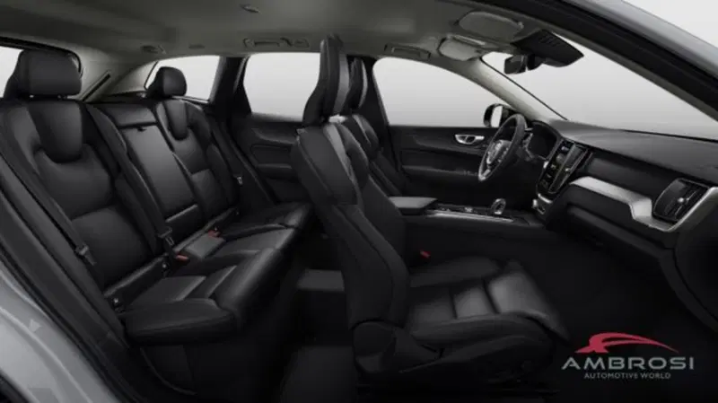Volvo XC60 nuova a Perugia (6)