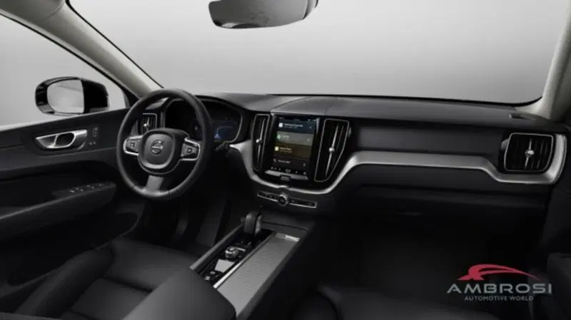 Volvo XC60 nuova a Perugia (7)