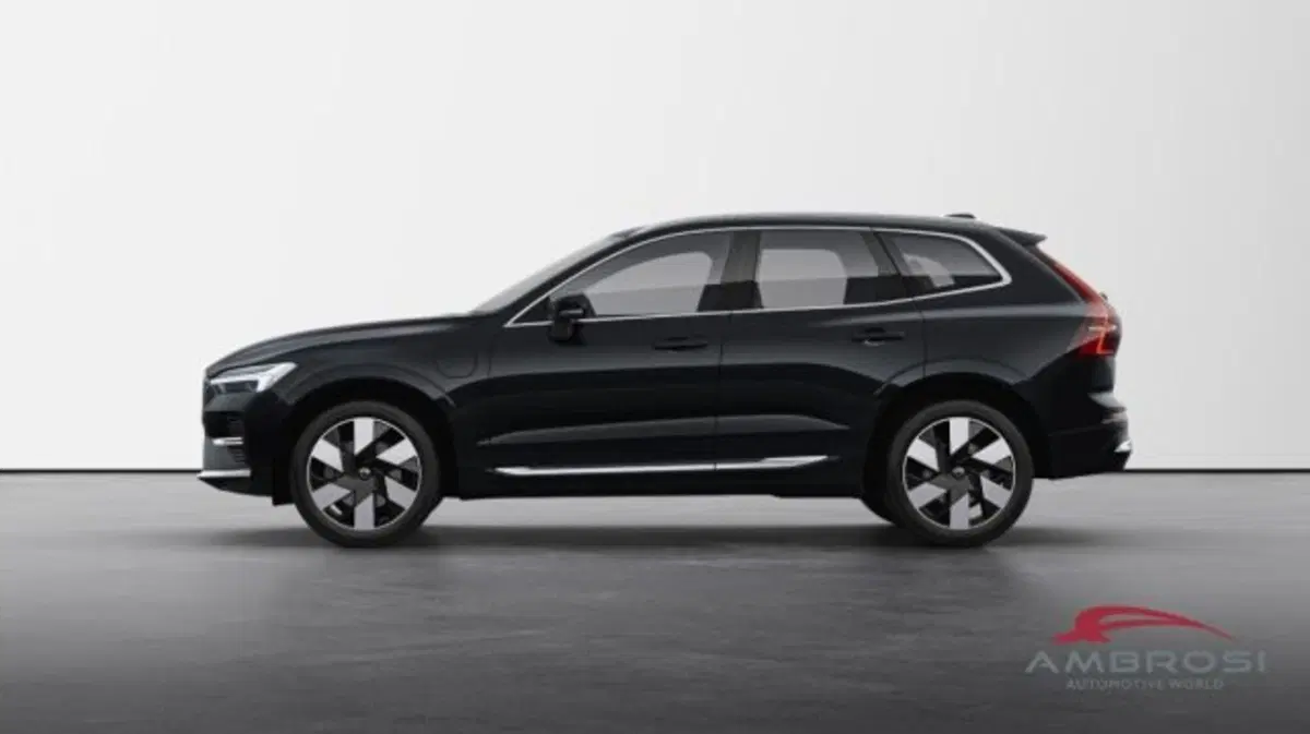 Volvo XC60 nuova a Perugia (2)