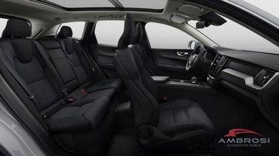 Volvo XC60 T6 Recharge AWD Plug-in Hybrid automatico Essential nuova a Corciano