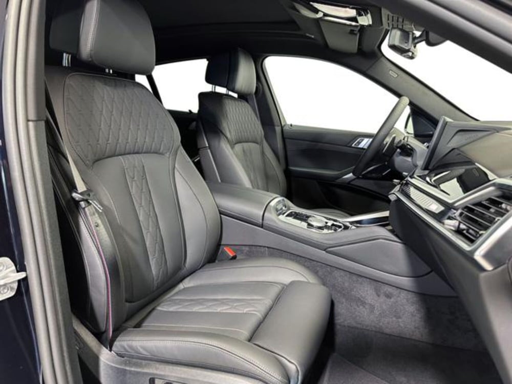 BMW X6 nuova a Modena (19)