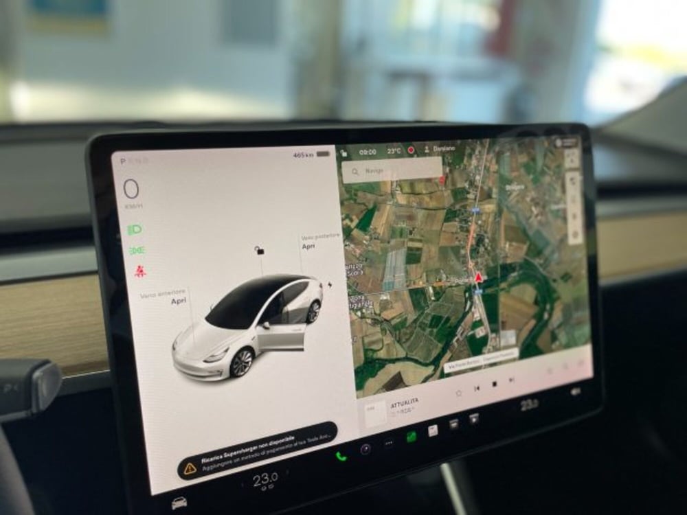 Tesla Model 3 usata a Salerno (11)