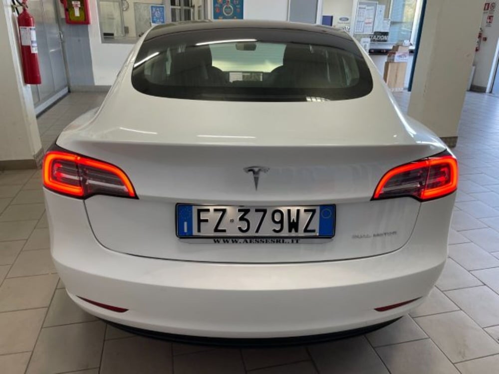 Tesla Model 3 usata a Salerno (4)