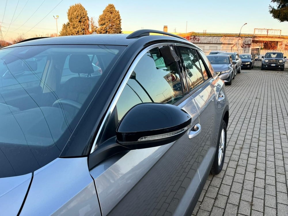 Volkswagen T-Roc usata a Milano (11)