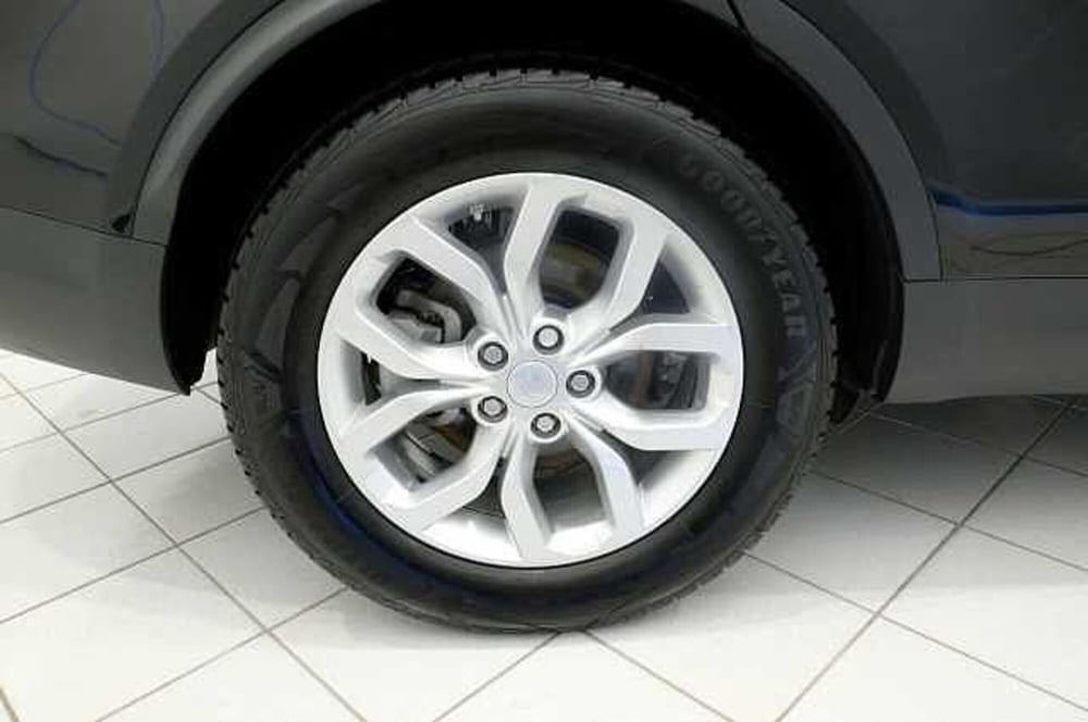 Land Rover Discovery Sport usata a Mantova (9)