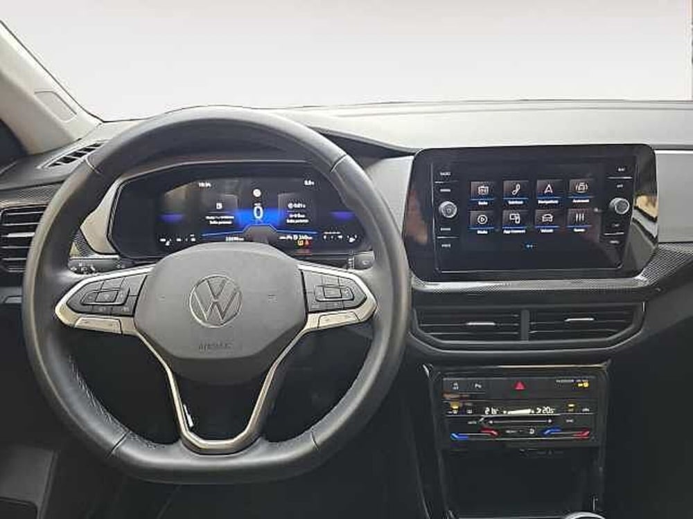 Volkswagen T-Cross usata a Lecco (9)