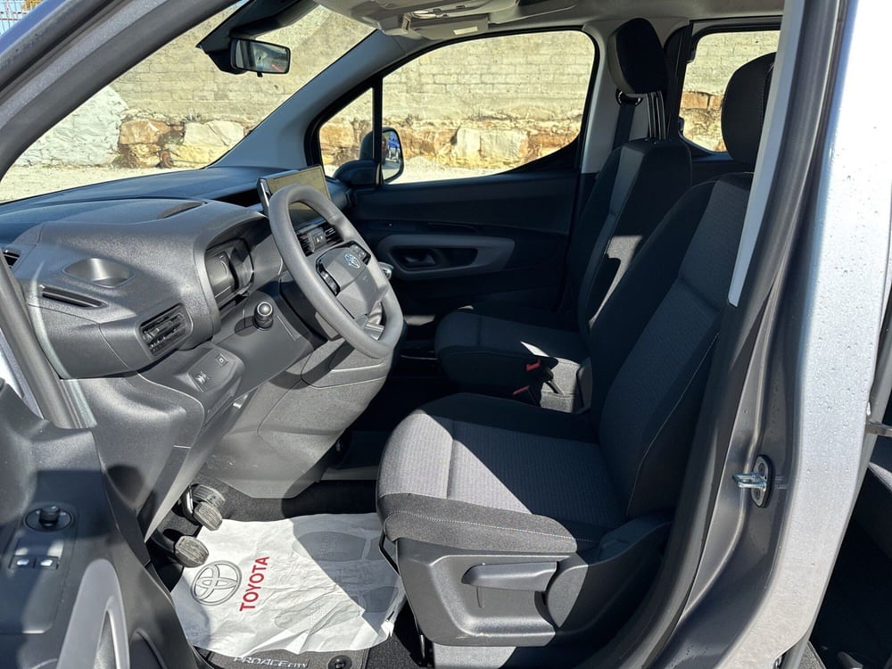 Toyota Proace City Verso nuova a Ragusa (8)