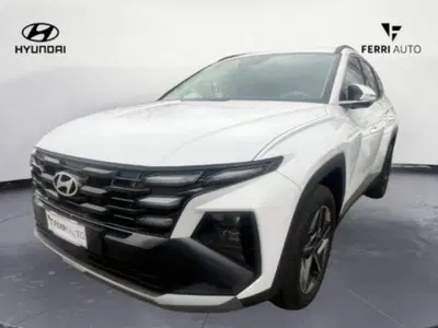 Hyundai Tucson 1.6 crdi 48V Business 2wd dct nuova a Padova