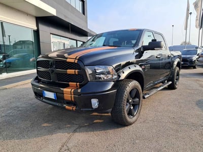 Ram Ram Pick-up Ram 1500 5.7 V8 Crew Cab Classic SLT Black 395cv at8 del 2020 usata a Asti