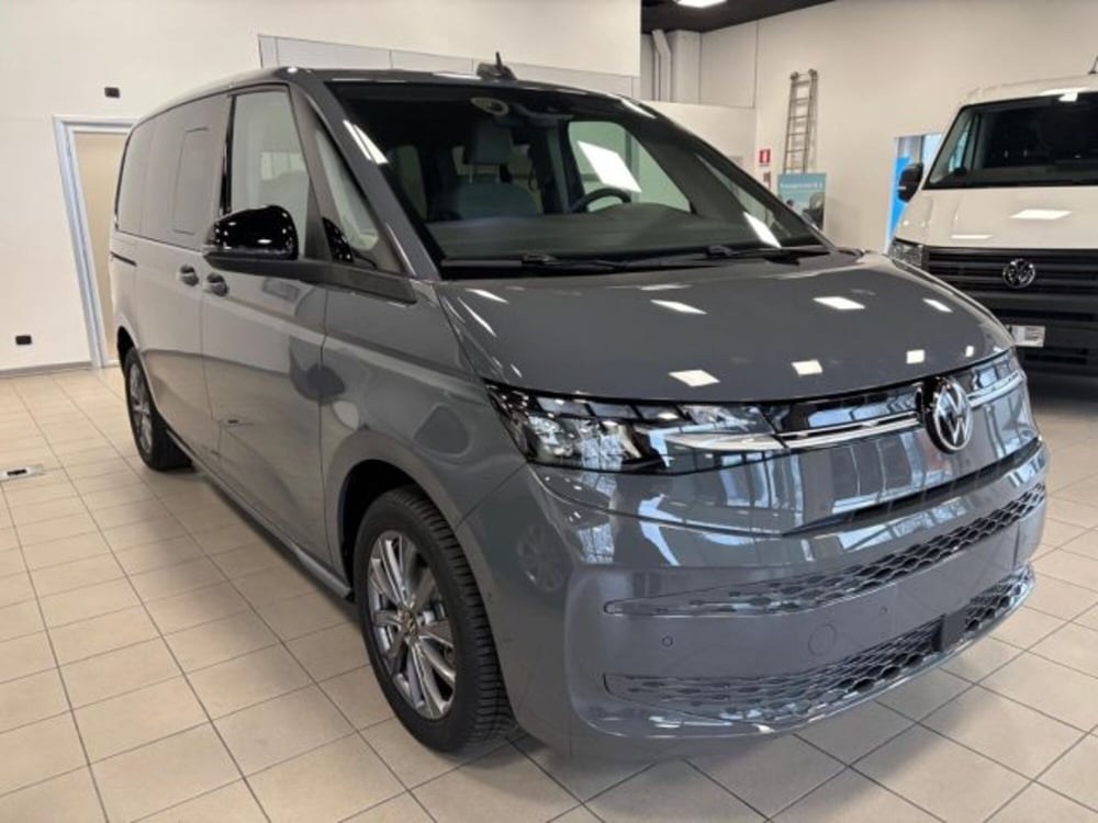 Volkswagen Multivan nuova a Cuneo (2)