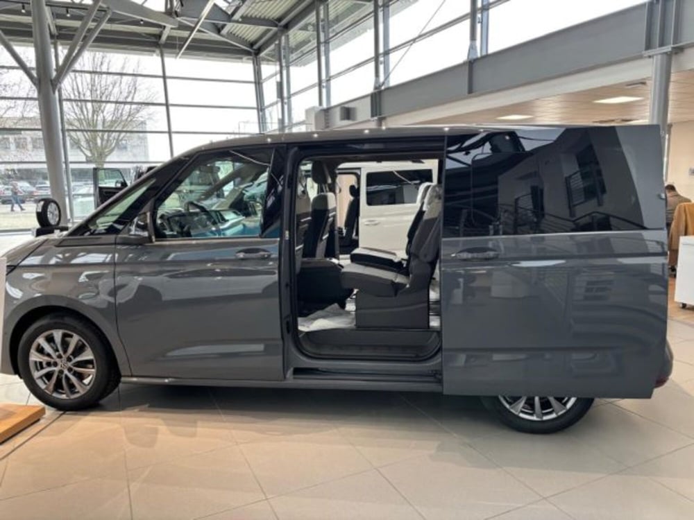 Volkswagen Multivan nuova a Cuneo (6)