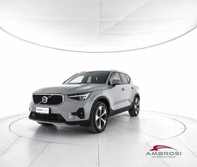 Volvo XC40 2.0 b3 Core auto del 2024 usata a Viterbo