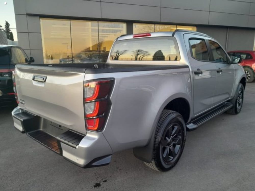 Isuzu D-Max Pick-up nuova a Lucca (6)