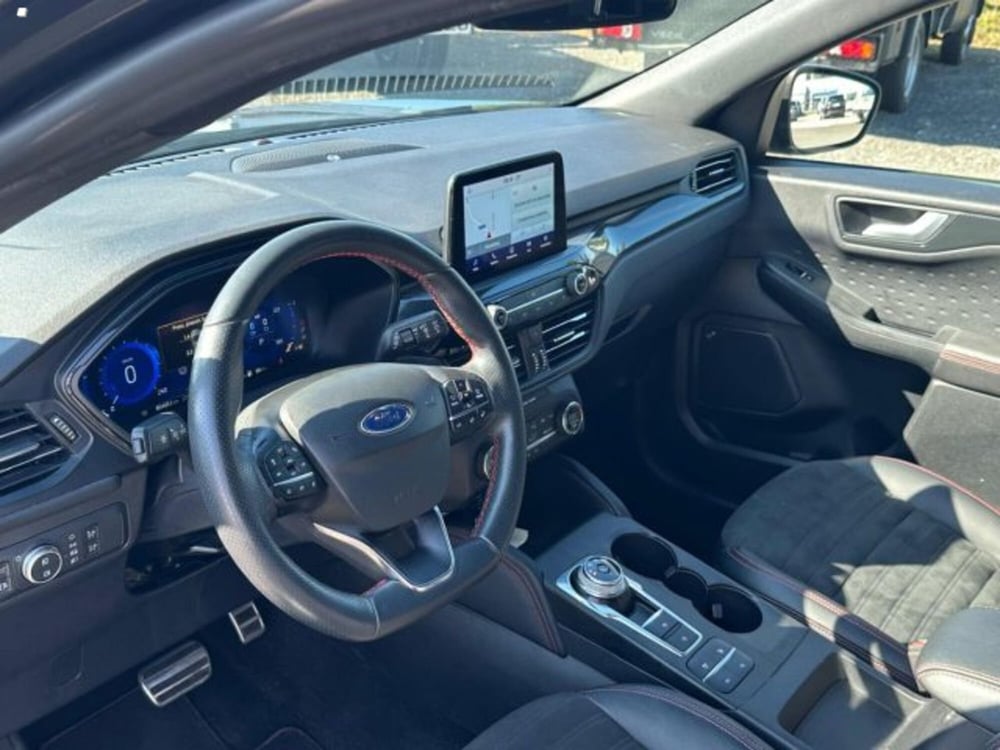 Ford Kuga usata a Lucca (14)