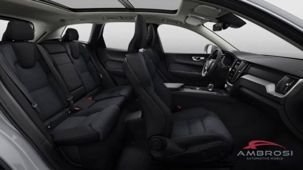 Volvo XC60 nuova a Perugia