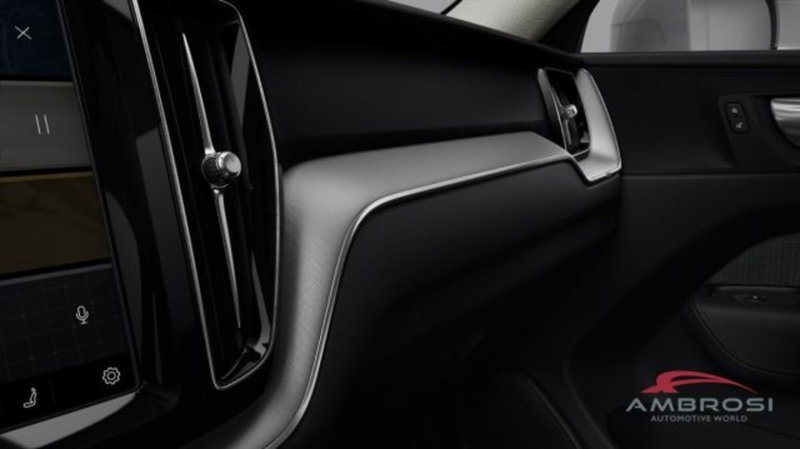 Volvo XC60 nuova a Perugia (3)
