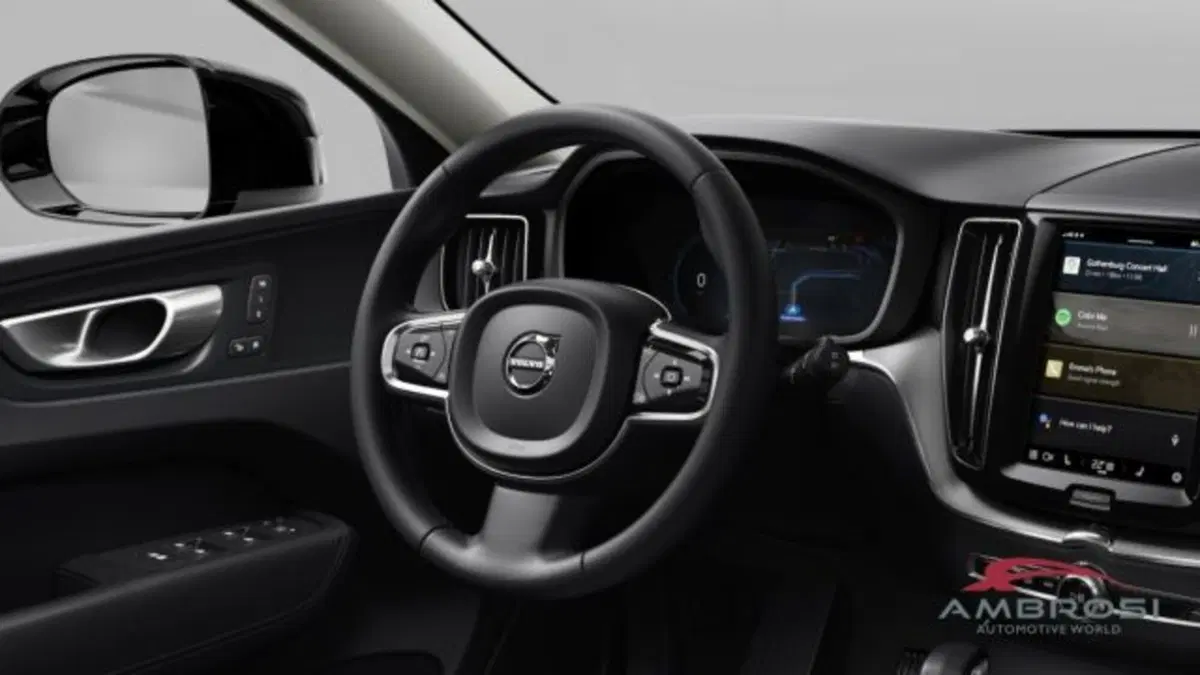 Volvo XC60 nuova a Perugia (13)