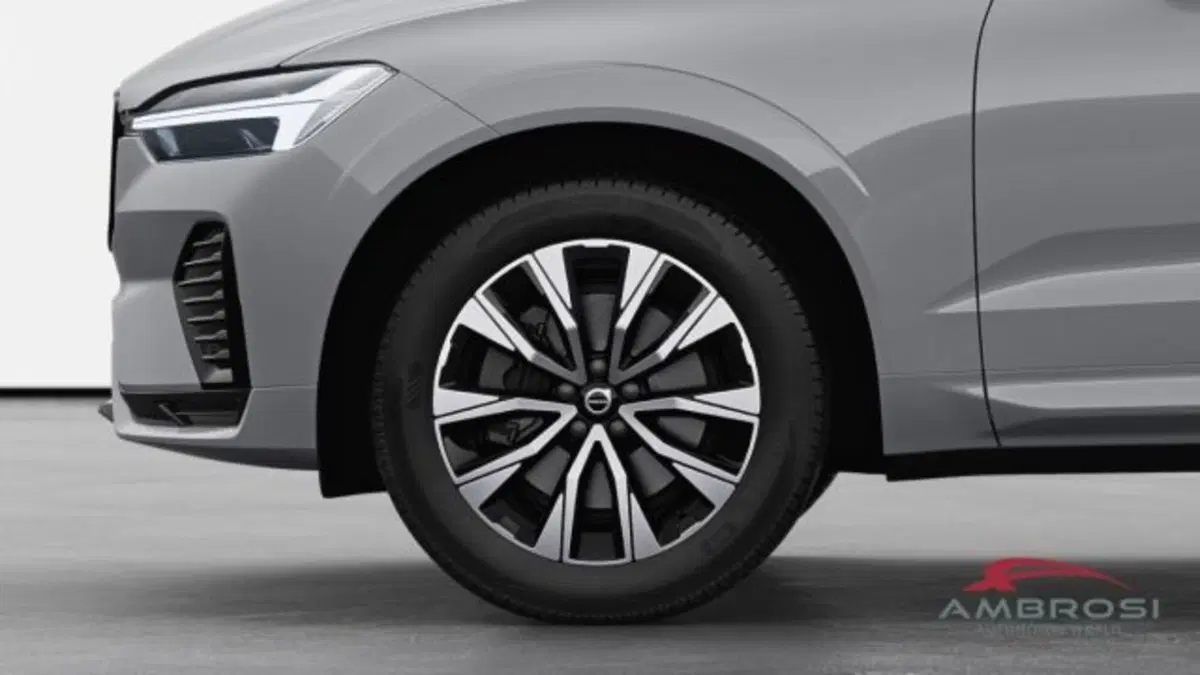 Volvo XC60 nuova a Perugia (5)