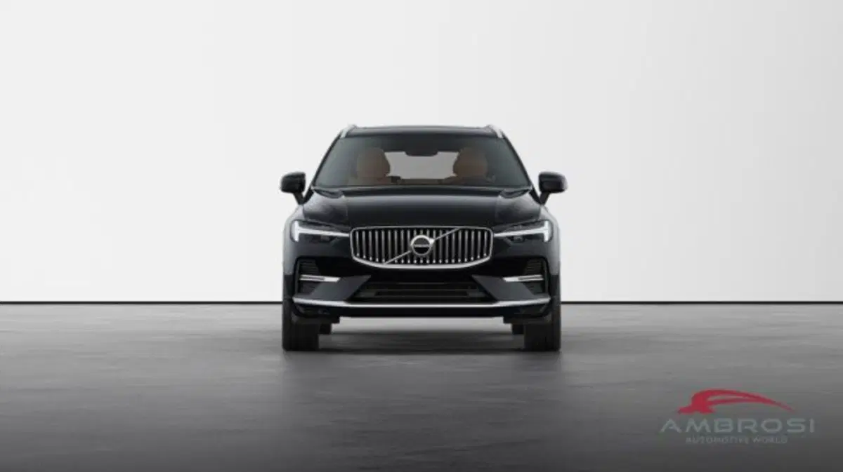 Volvo XC60 nuova a Perugia (5)