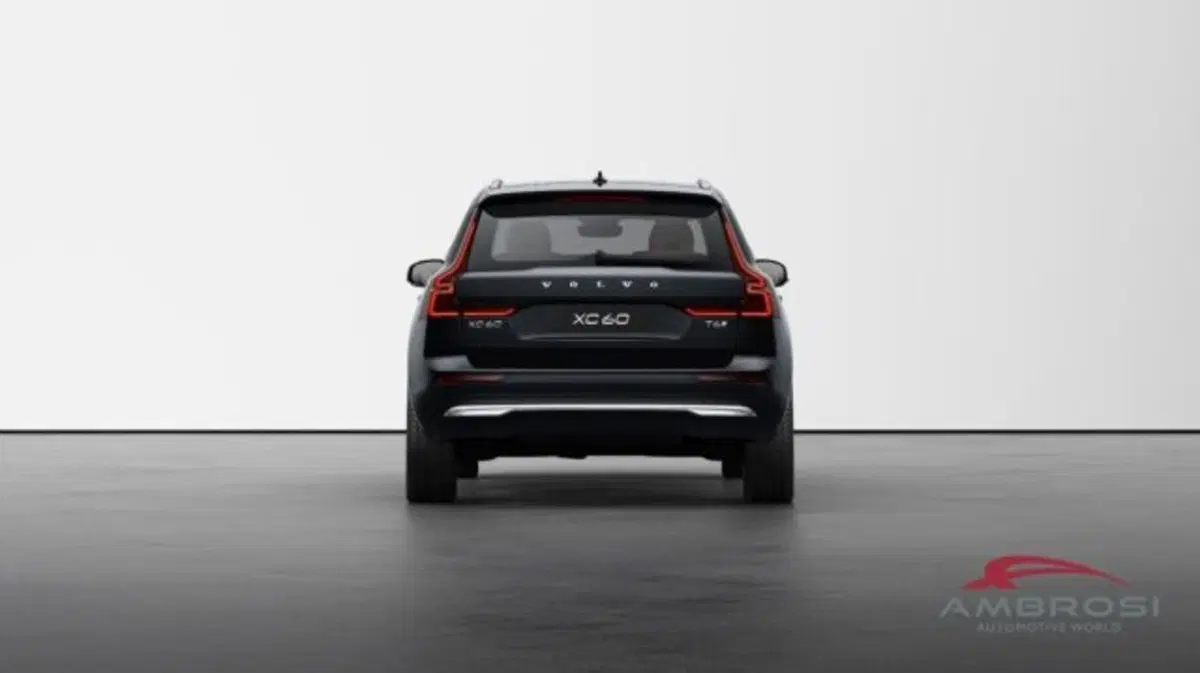 Volvo XC60 nuova a Perugia (6)