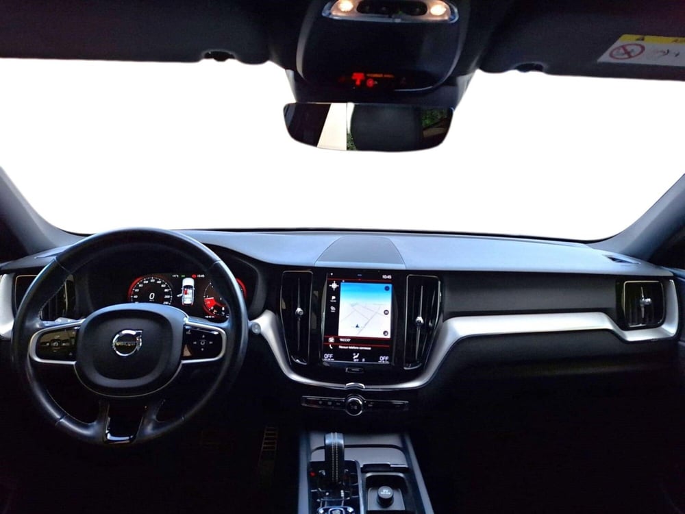 Volvo XC60 usata a Bari (8)