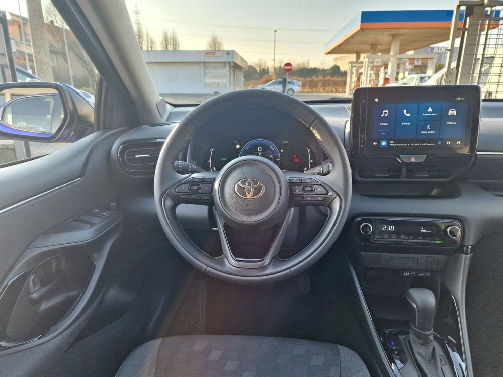 Toyota Yaris nuova a Varese (13)