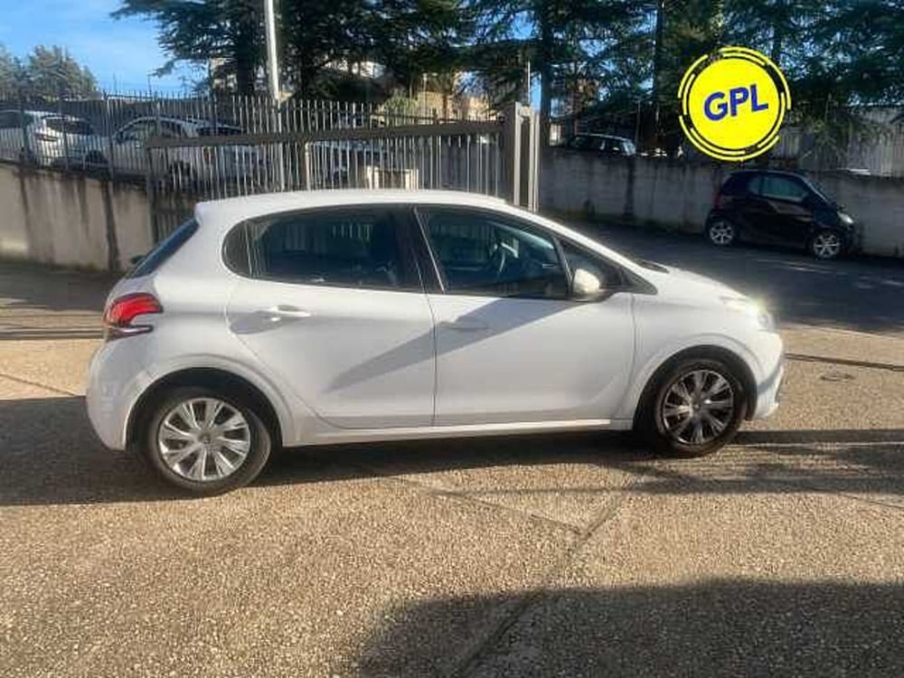 Peugeot 208 usata a Roma (6)