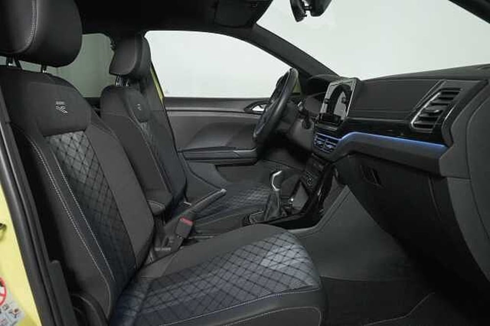 Volkswagen T-Cross usata a Como (12)