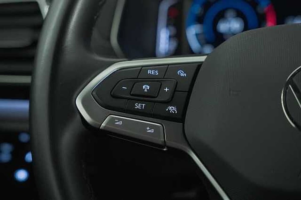 Volkswagen T-Cross usata a Como (20)