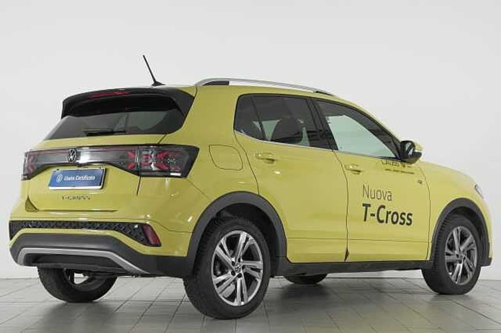 Volkswagen T-Cross usata a Como (4)