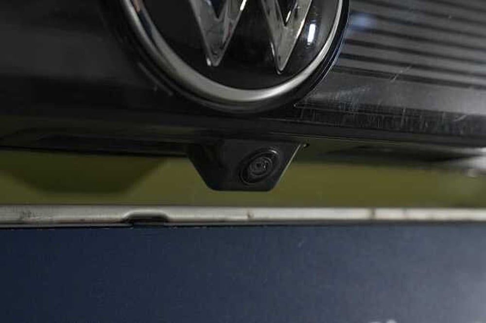 Volkswagen T-Cross usata a Como (9)