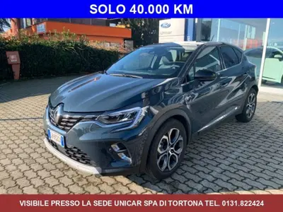 Renault Captur Full Hybrid E-Tech 145 CV Intens del 2022 usata a Alba