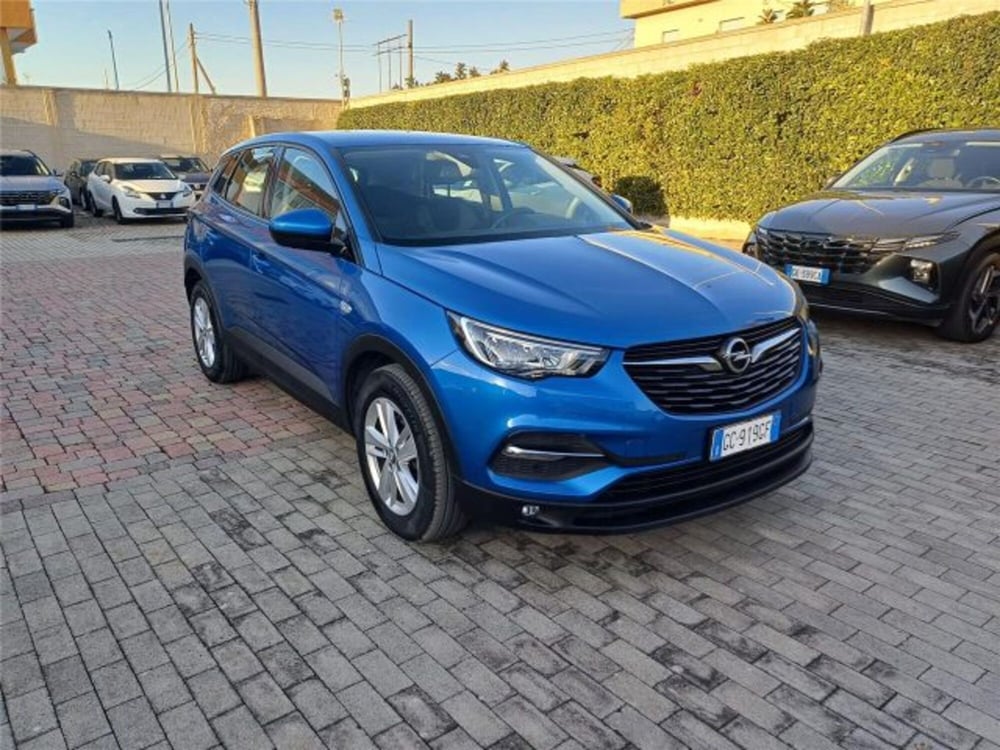 Opel Grandland usata a Bari