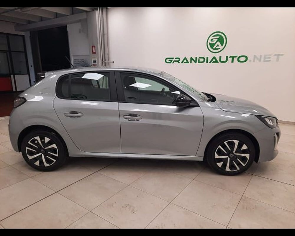 Peugeot 208 nuova a Alessandria (9)