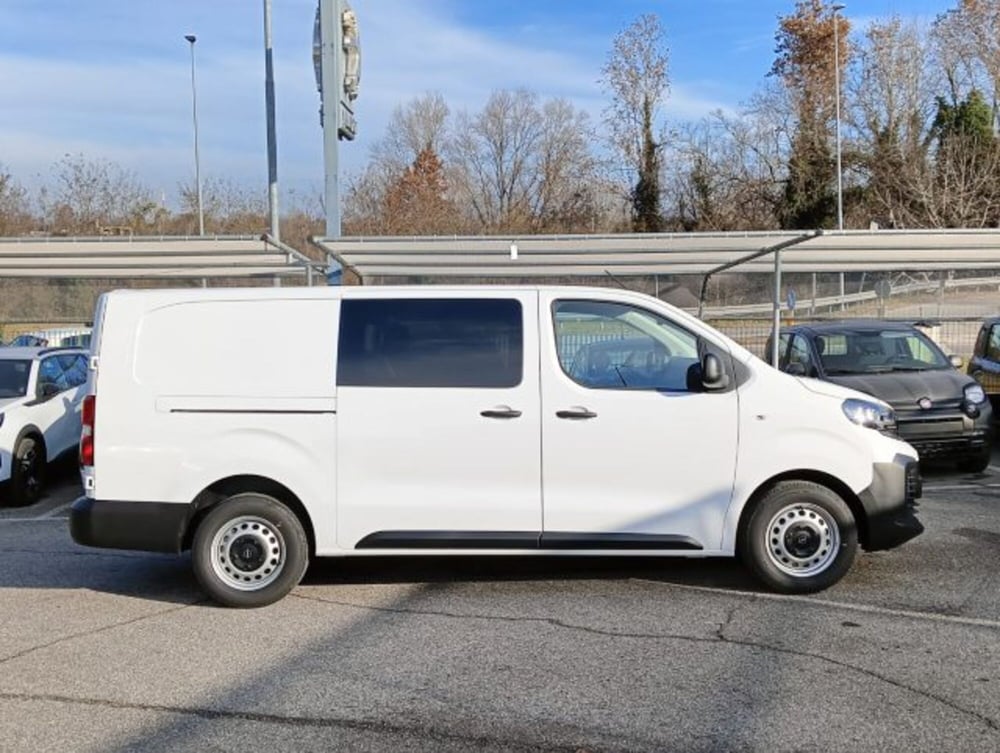 Opel Vivaro Furgone nuova a Brescia (4)