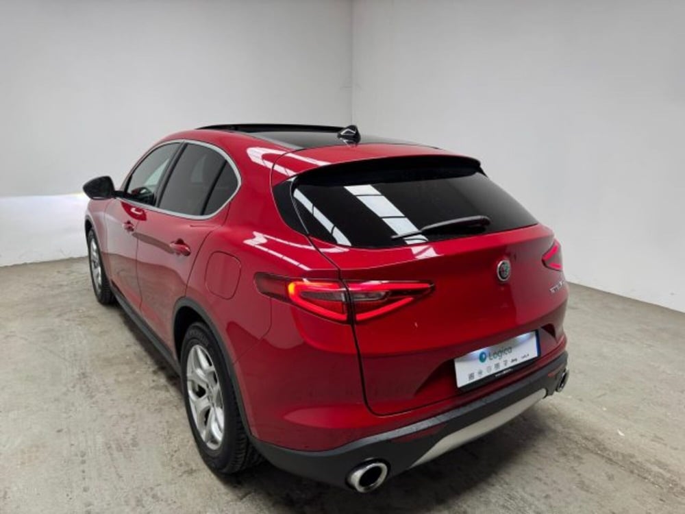 Alfa Romeo Stelvio usata a Biella (3)