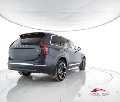 Volvo XC90 T8 Recharge AWD Plug-in Hybrid aut. 7p. Ultimate Dark nuova a Corciano