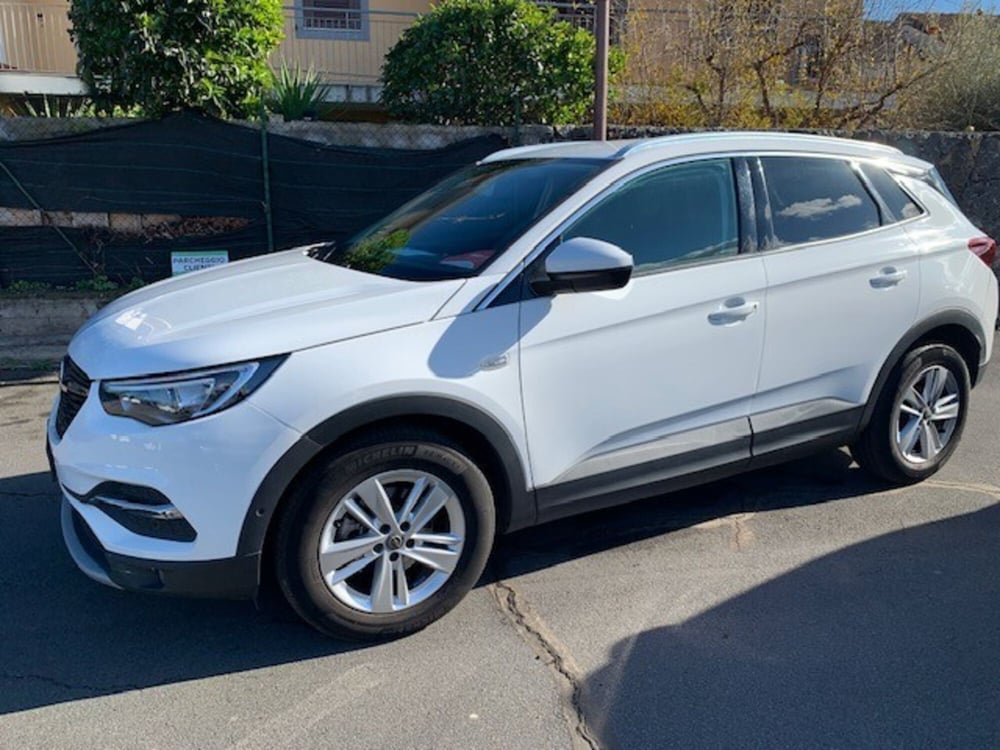 Opel Grandland X usata a Catania (8)