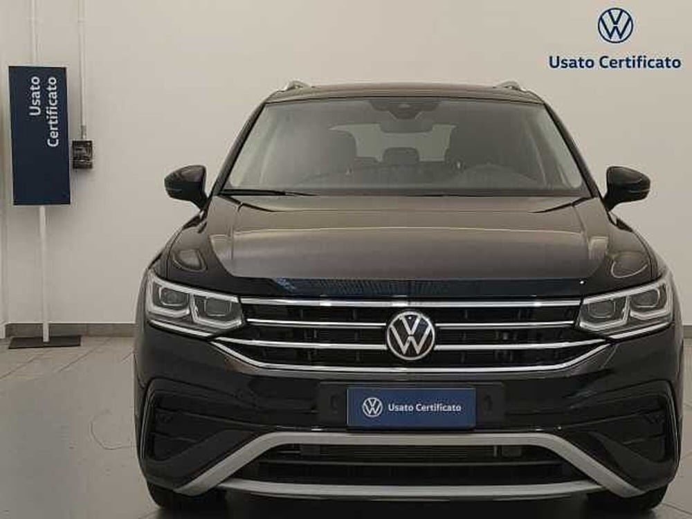 Volkswagen Tiguan nuova a Varese (2)